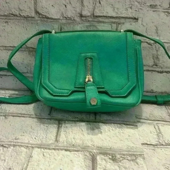 Danielle Nicole Vegan Faux Leather Mint Green Crossbody Bag Purse - Picture 1 of 8